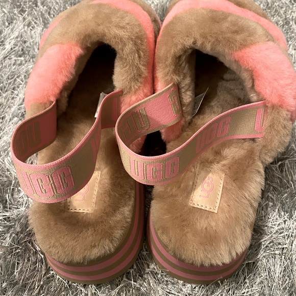 Ugg disco stripe platform sandals - Picture 2 of 5